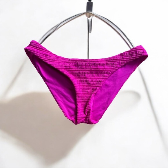 🌻NEW w/tag Becca Hibiscus Textured Adela Hipster Bikini Bottoms Size Medium - Picture 3 of 10